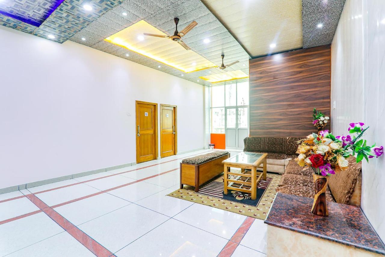 Capital O 64299 Hotel Suncity Juhi Bari Exterior foto